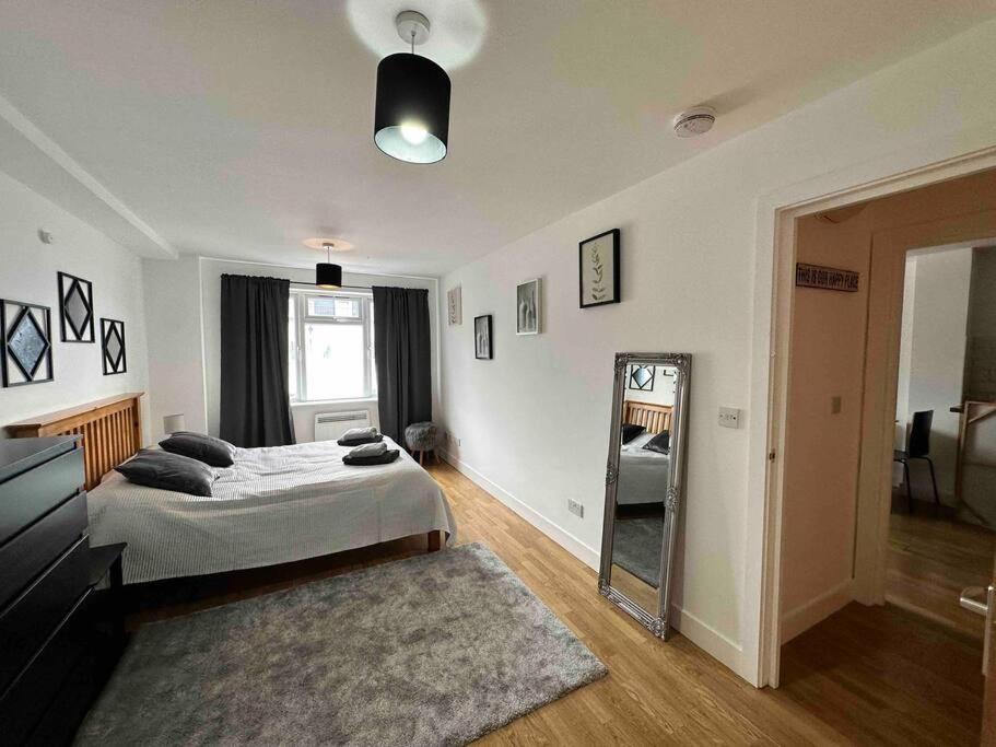 Appartement Bright And Cosy 1 Bed Flat Next To Tower Bridge à Londres Extérieur photo